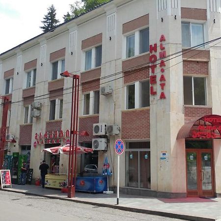 Alma-Ata Hotel 보르조미 외부 사진